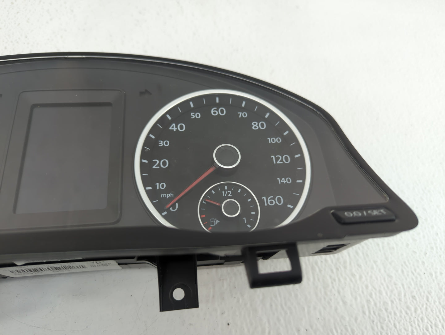 2011 Volkswagen Tiguan Instrument Cluster Speedometer Gauges P/N:5N0920 962 Fits OEM Used Auto Parts - Oemusedautoparts1.com