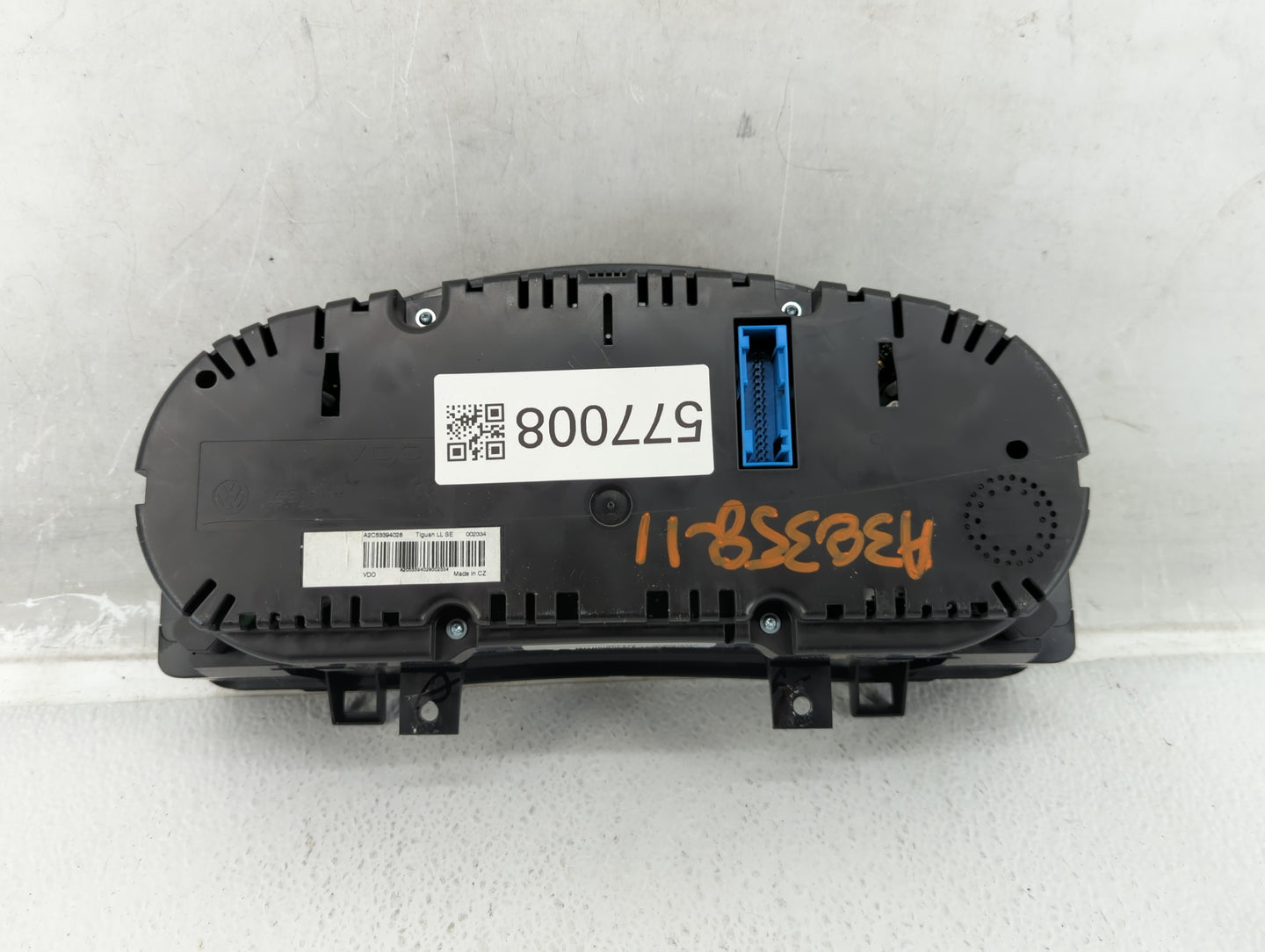 2011 Volkswagen Tiguan Instrument Cluster Speedometer Gauges P/N:5N0920 962 Fits OEM Used Auto Parts - Oemusedautoparts1.com