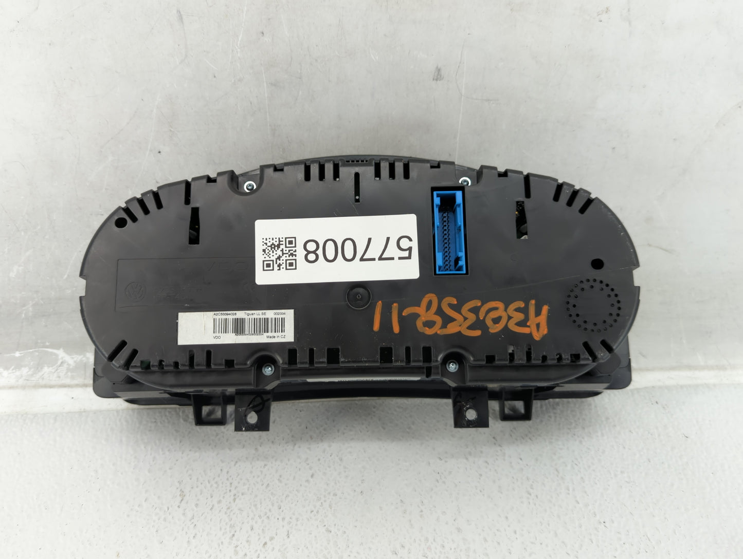 2011 Volkswagen Tiguan Instrument Cluster Speedometer Gauges P/N:5N0920 962 Fits OEM Used Auto Parts - Oemusedautoparts1.com
