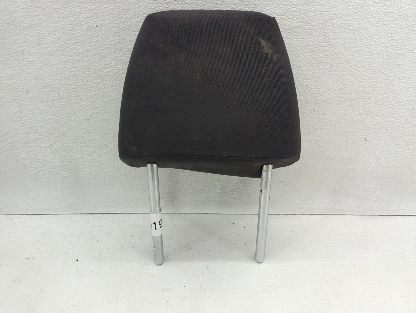 2009 Volkswagen Tiguan Headrest Head Rest Front Driver Passenger Seat - Oemusedautoparts1.com