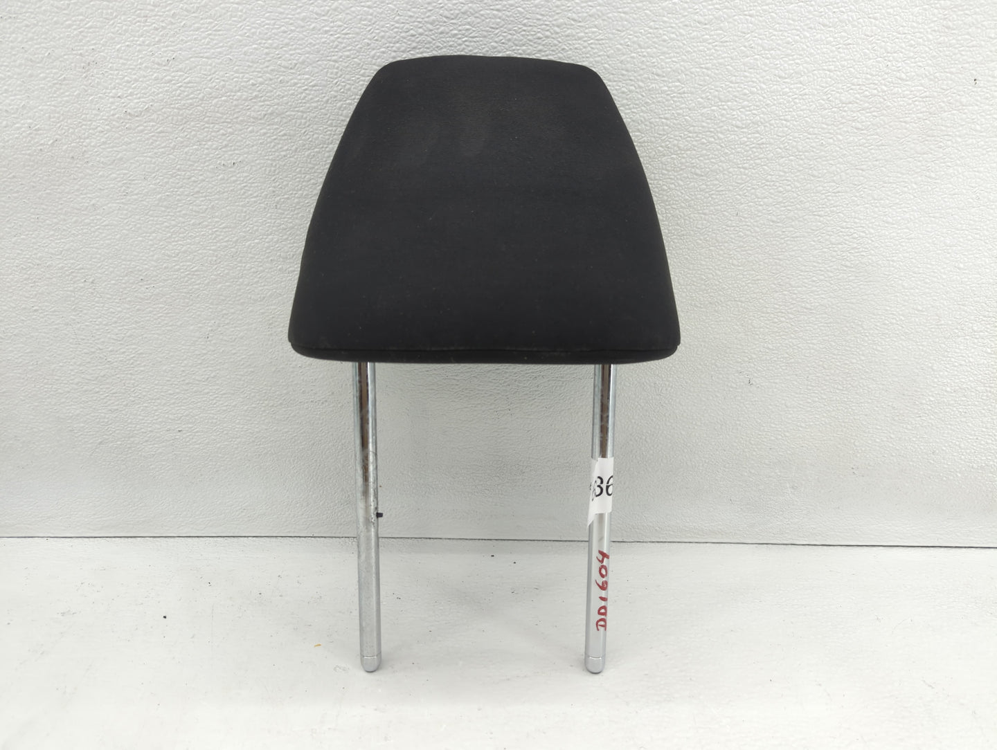 2009 Volkswagen Tiguan Headrest Head Rest Front Driver Passenger Seat - Oemusedautoparts1.com