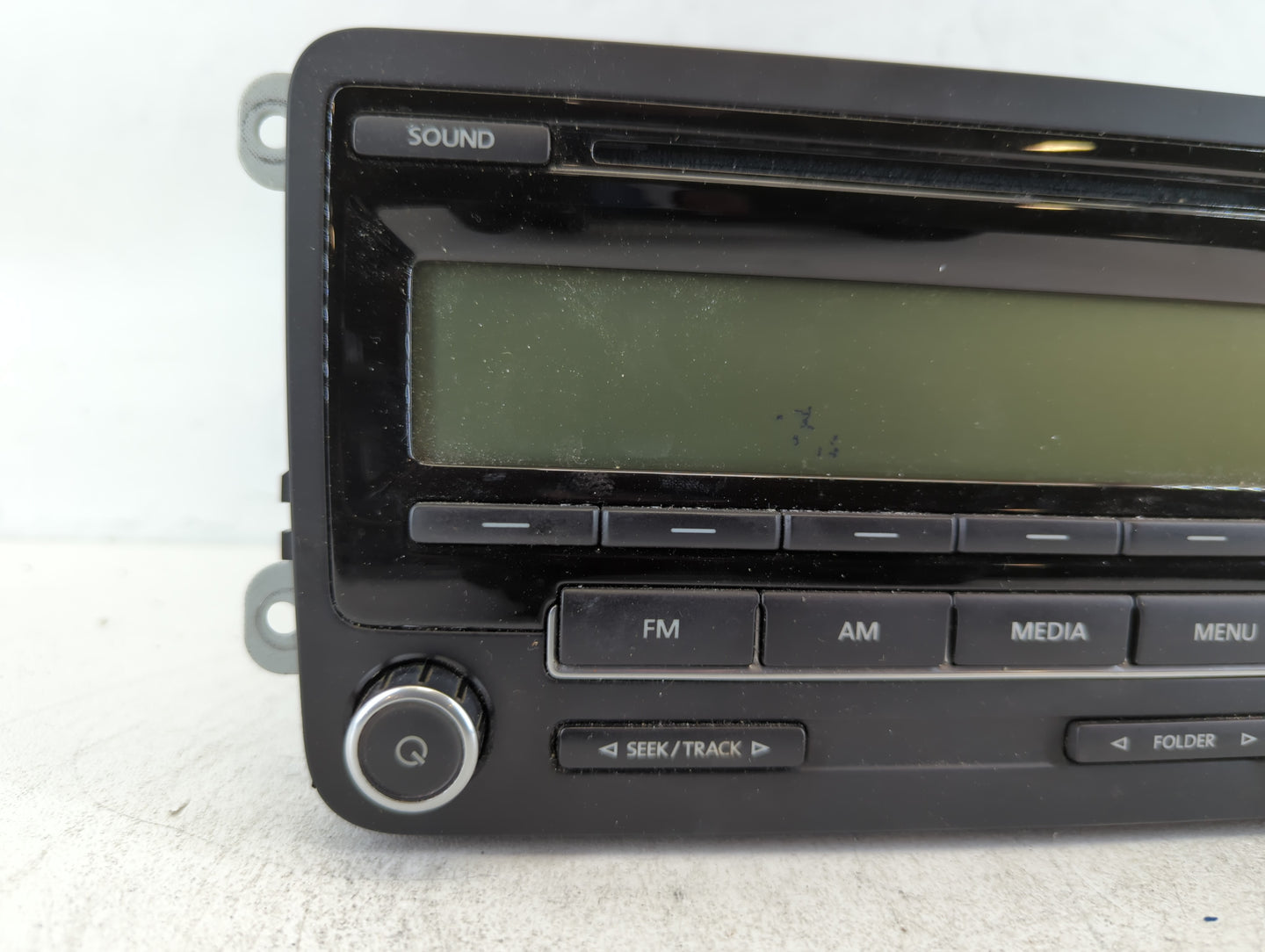 2009-2017 Volkswagen Tiguan Am Fm Cd Player Radio Receiver - Oemusedautoparts1.com