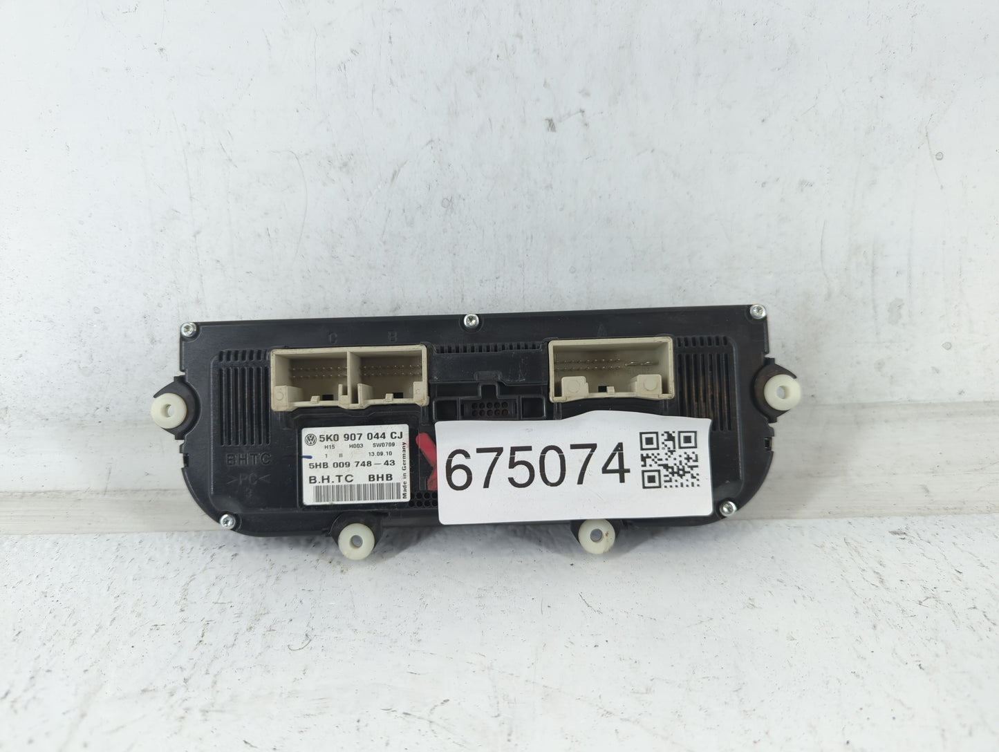2010-2011 Volkswagen Tiguan Climate Control Module Temperature AC/Heater Replacement P/N:5K0 907 044 CJ 5K0 907 044 EG Fits 