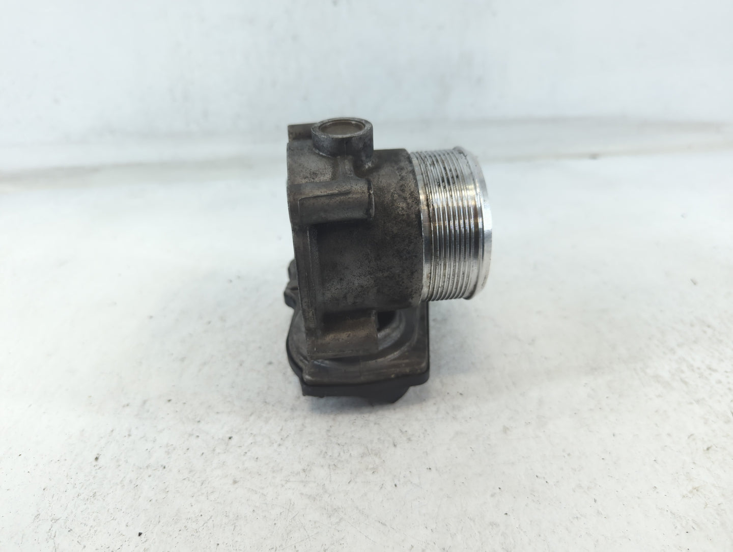 2009-2018 Volkswagen Tiguan Throttle Body P/N:06F 133 062 Q Fits OEM Used Auto Parts - Oemusedautoparts1.com