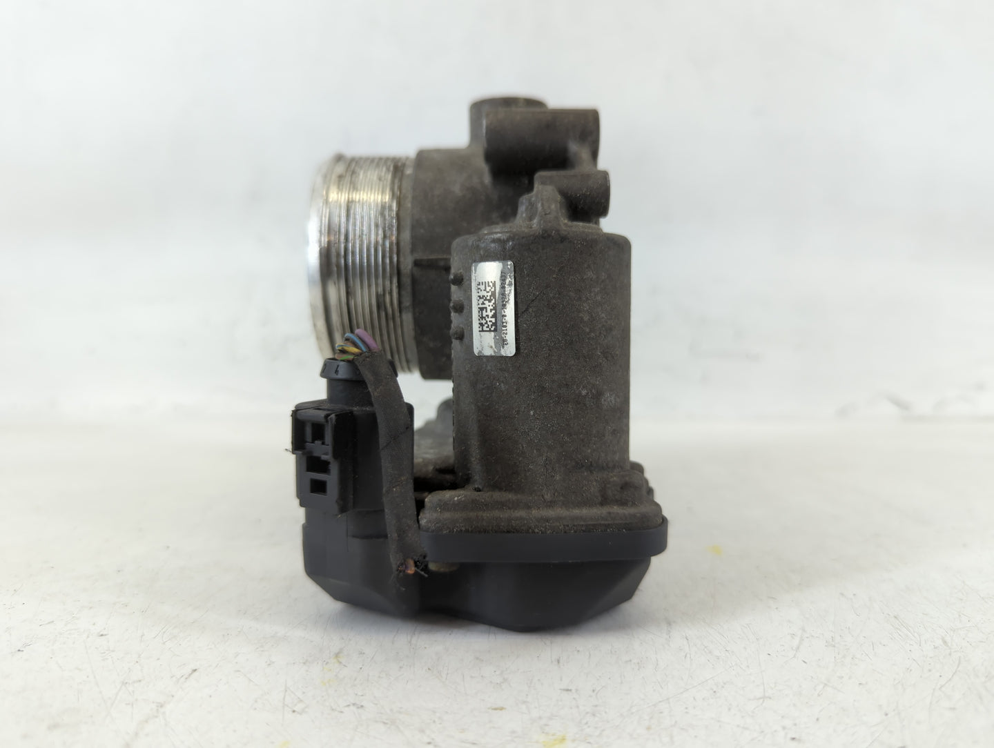 2009-2018 Volkswagen Tiguan Throttle Body P/N:06F 133 062 Q Fits OEM Used Auto Parts - Oemusedautoparts1.com