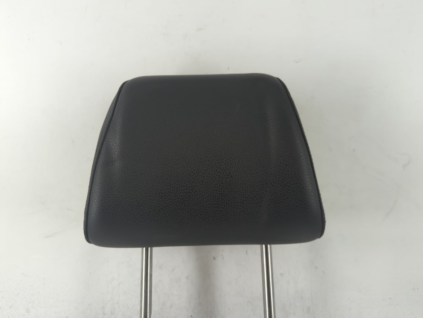 2009 Volkswagen Tiguan Headrest Head Rest Front Driver Passenger Seat - Oemusedautoparts1.com