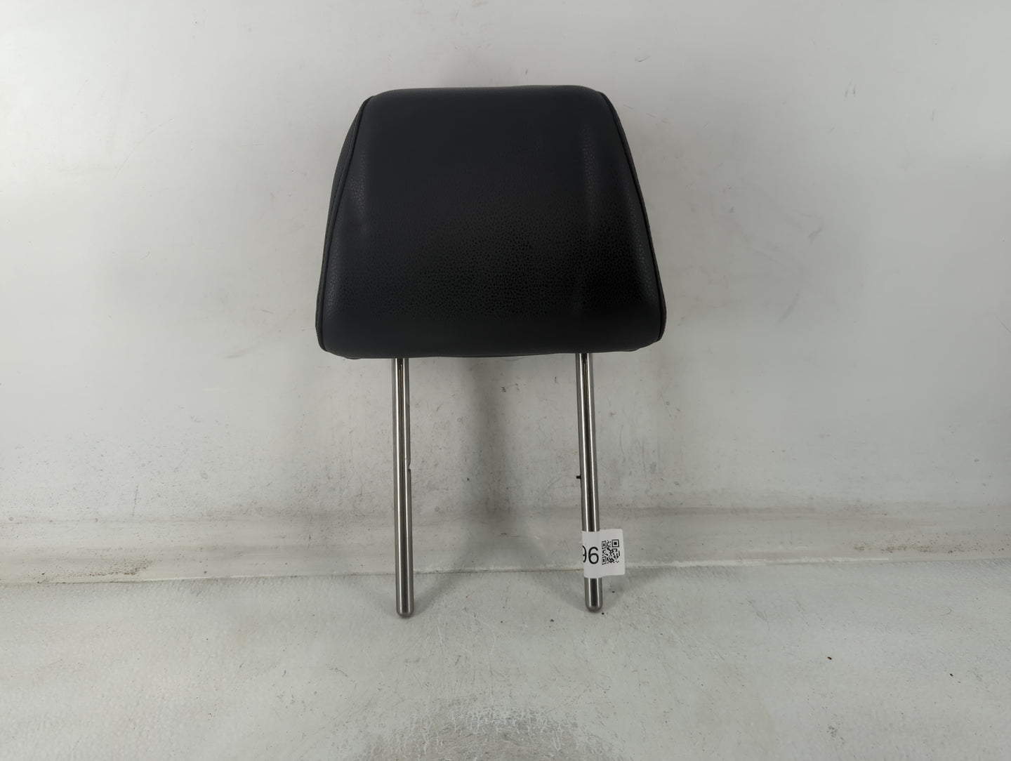 2009 Volkswagen Tiguan Headrest Head Rest Front Driver Passenger Seat - Oemusedautoparts1.com