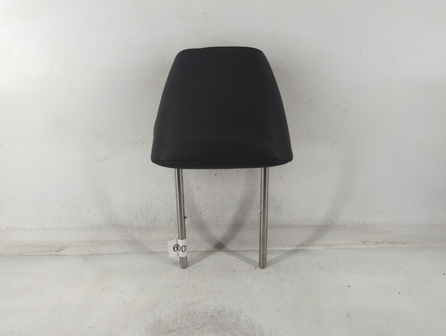 2009 Volkswagen Tiguan Headrest Head Rest Front Driver Passenger Seat - Oemusedautoparts1.com