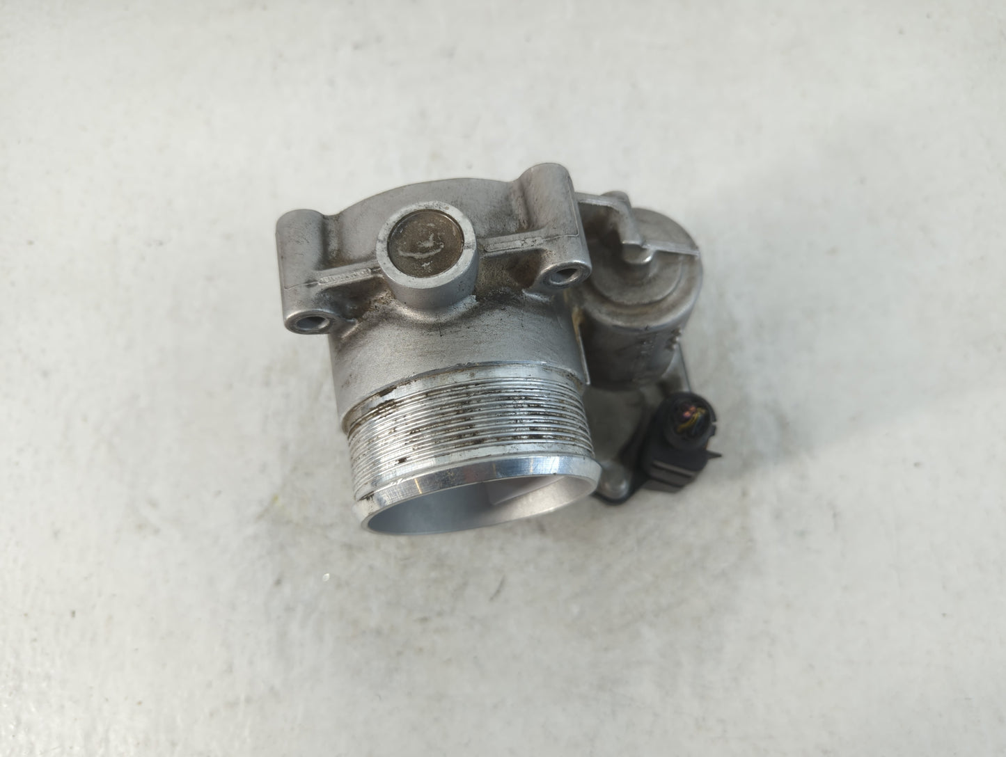 2009-2018 Volkswagen Tiguan Throttle Body P/N:06F 133 062 Q Fits OEM Used Auto Parts - Oemusedautoparts1.com