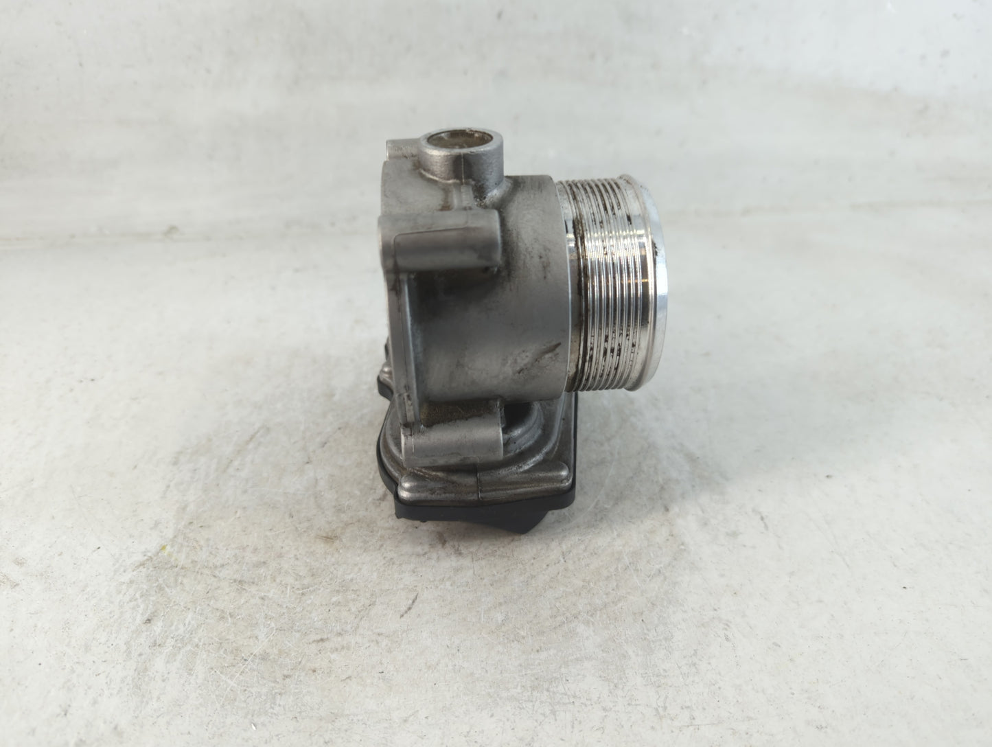 2009-2018 Volkswagen Tiguan Throttle Body P/N:06F 133 062 Q Fits OEM Used Auto Parts - Oemusedautoparts1.com