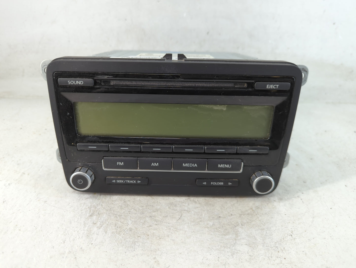2009-2017 Volkswagen Tiguan Radio AM FM Cd Player Receiver Replacement P/N:5N0 035 164 A Fits OEM Used Auto Parts - Oemuseda