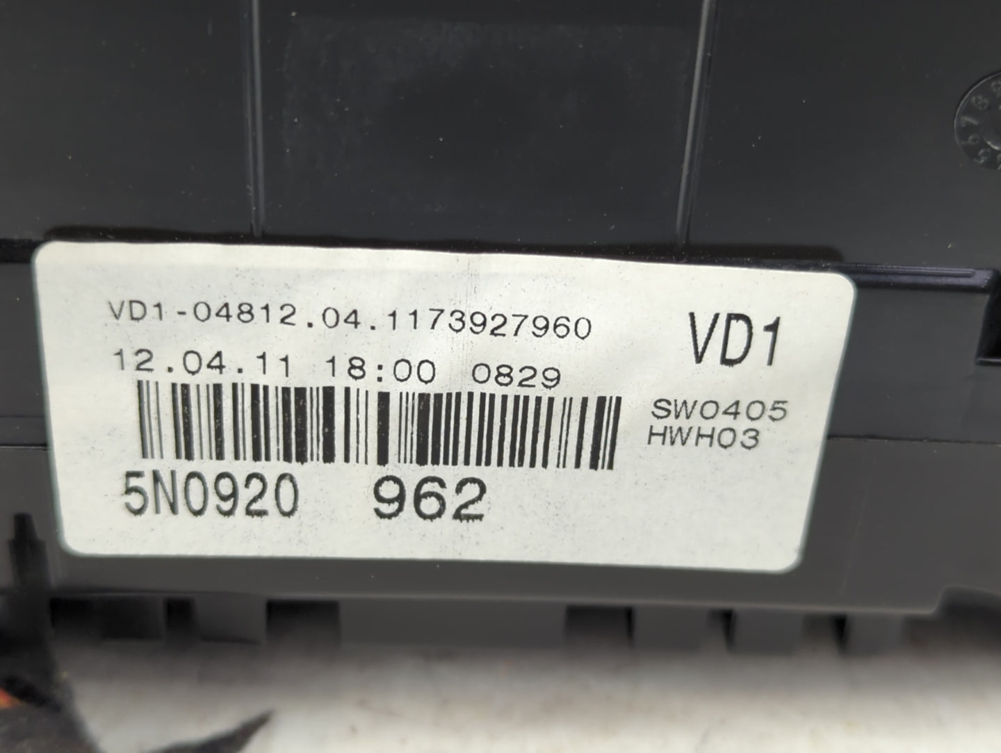2011 Volkswagen Tiguan Instrument Cluster Speedometer Gauges P/N:5N0920962 Fits OEM Used Auto Parts - Oemusedautoparts1.com