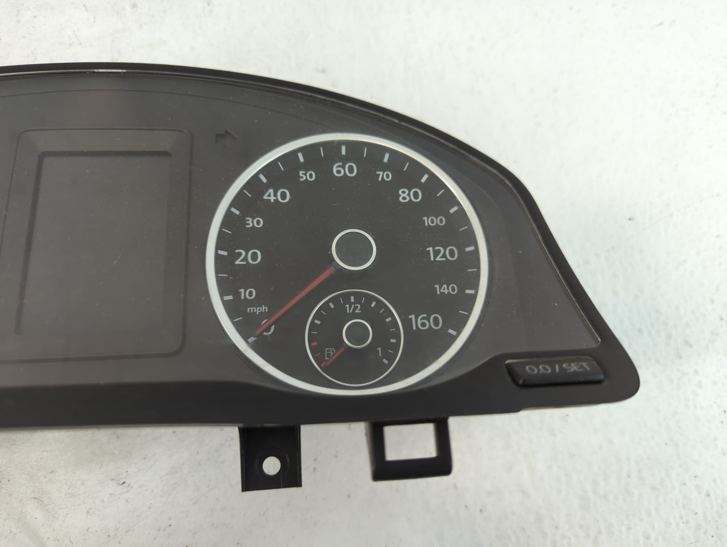 2011 Volkswagen Tiguan Instrument Cluster Speedometer Gauges P/N:5N0920962 Fits OEM Used Auto Parts - Oemusedautoparts1.com