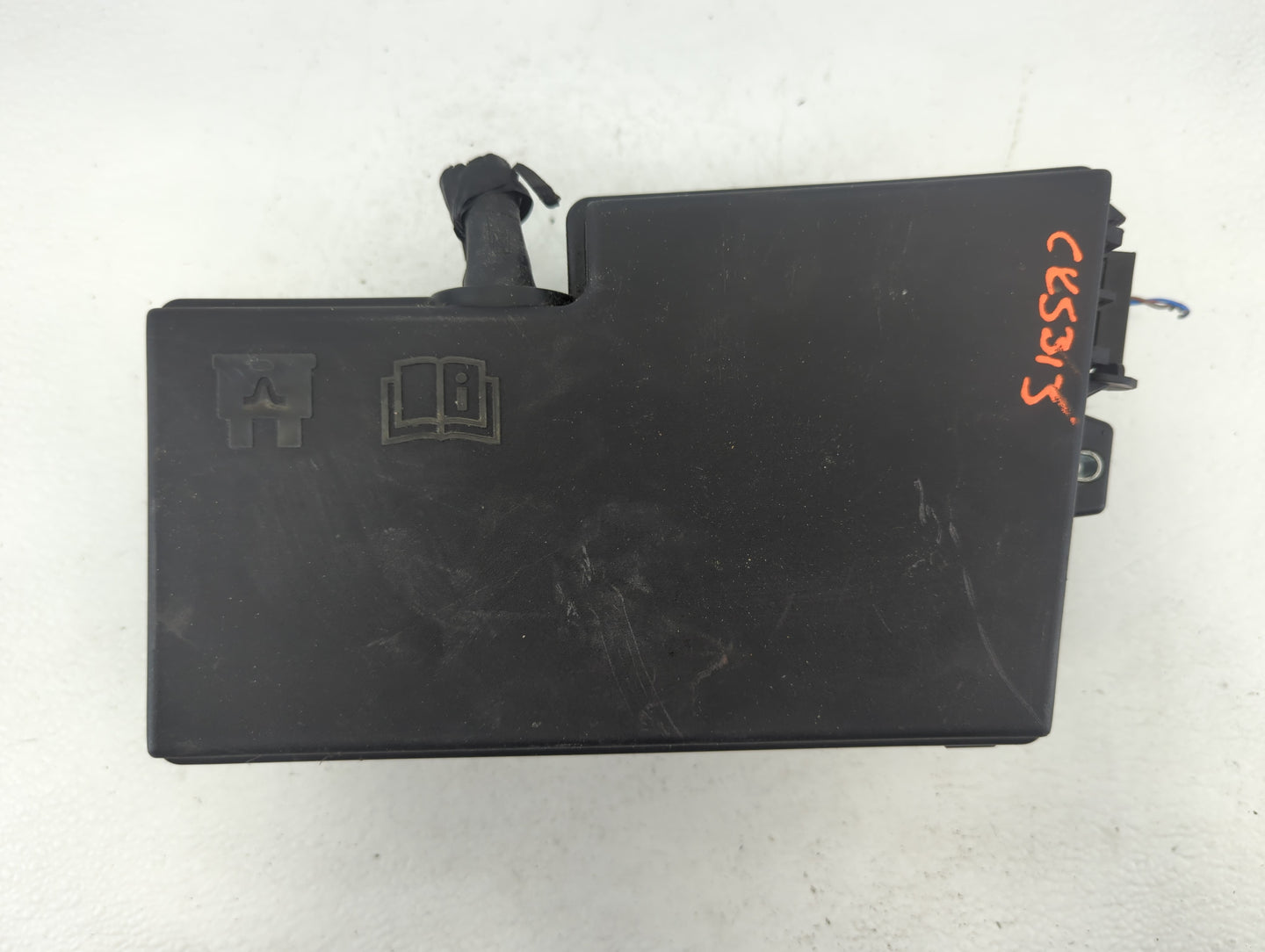 2010-2013 Volvo C70 Fusebox Fuse Box Panel Relay Module P/N:518818000 5688040 Fits Fits 2010 2011 2012 2013 OEM Used Auto Pa