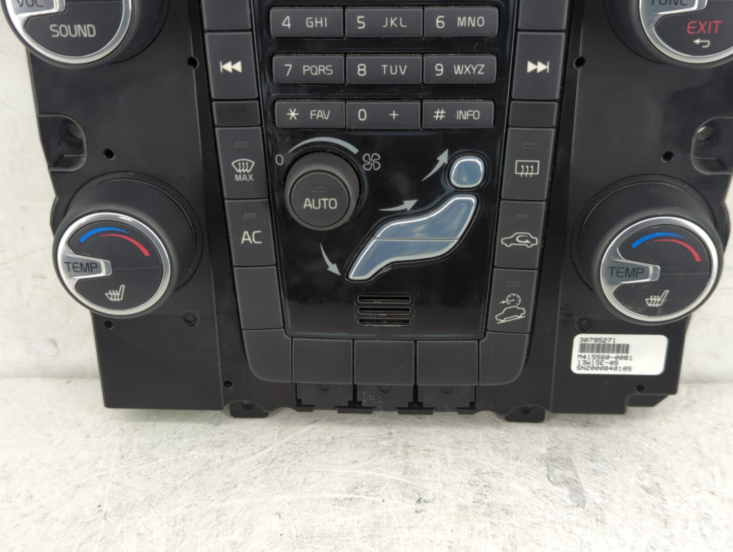 2011-2013 Volvo S60 Radio AM FM Cd Player Receiver Replacement P/N:30795271 Fits Fits 2011 2012 2013 OEM Used Auto Parts - O