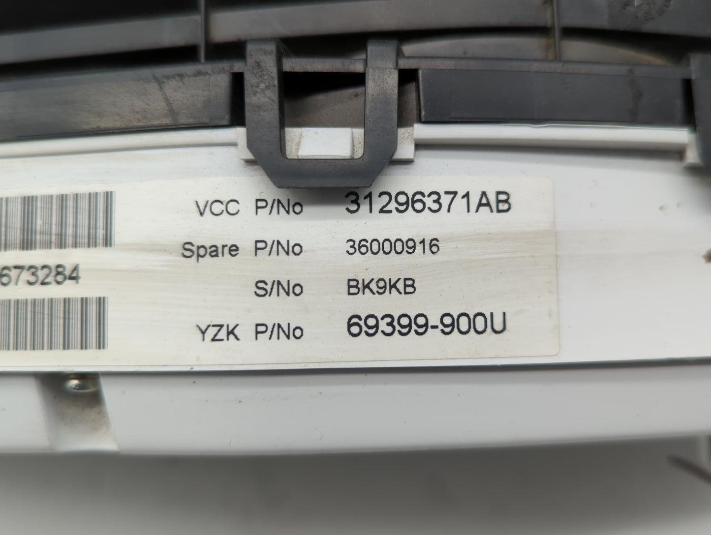 2011 Volvo S80 Instrument Cluster Speedometer Gauges P/N:1703040654 Fits OEM Used Auto Parts - Oemusedautoparts1.com