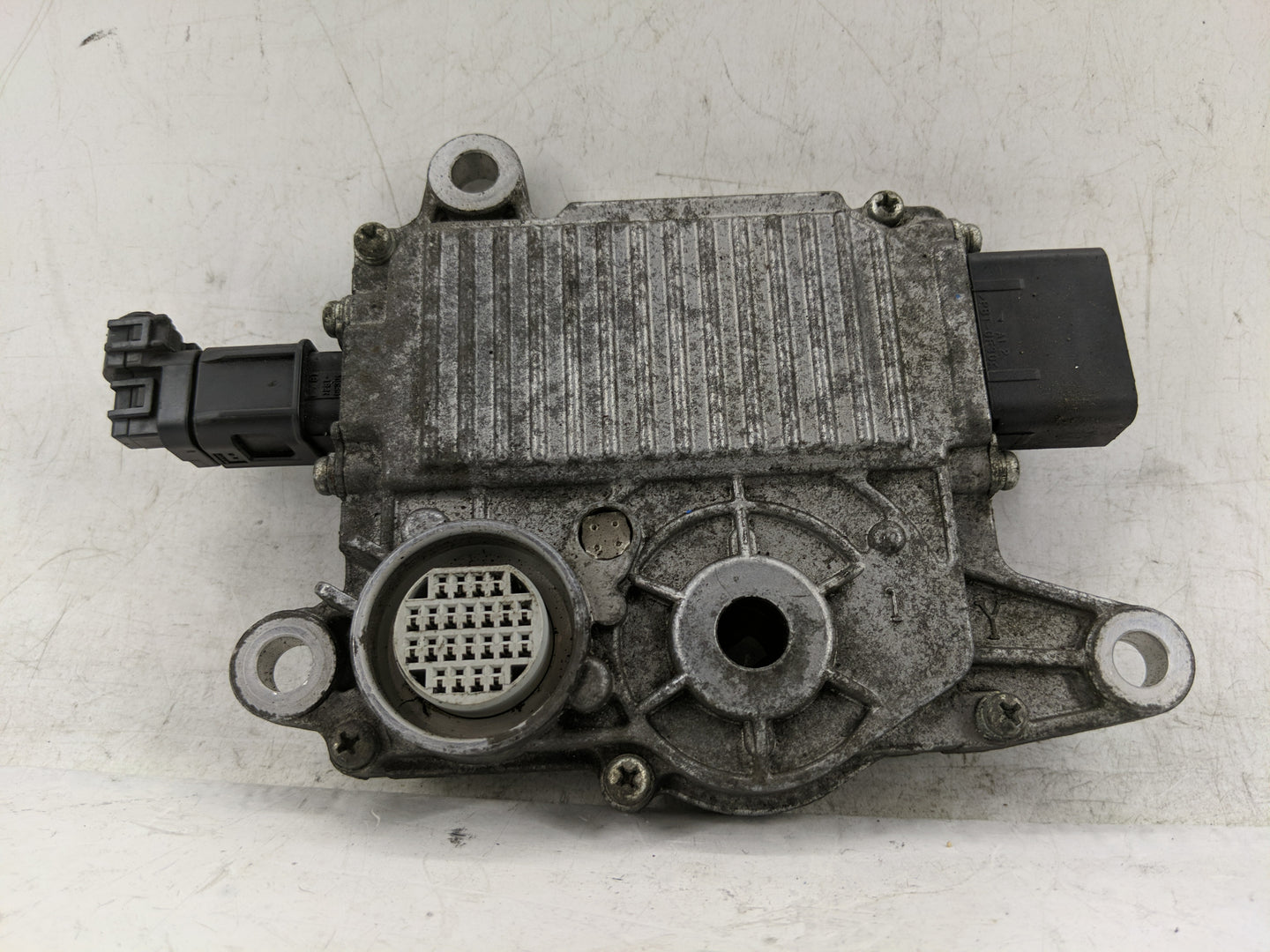 Volvo V40 Transmission Control Module Tcu Tcm 30735596 1227635 - Oemusedautoparts1.com