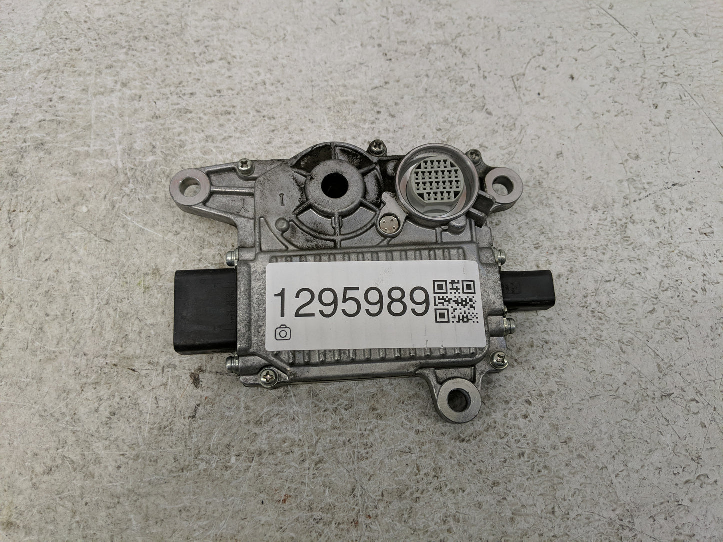 2011 Volvo V40 PCM Engine Control Computer ECU ECM PCU OEM P/N:30735596 Fits OEM Used Auto Parts - Oemusedautoparts1.com