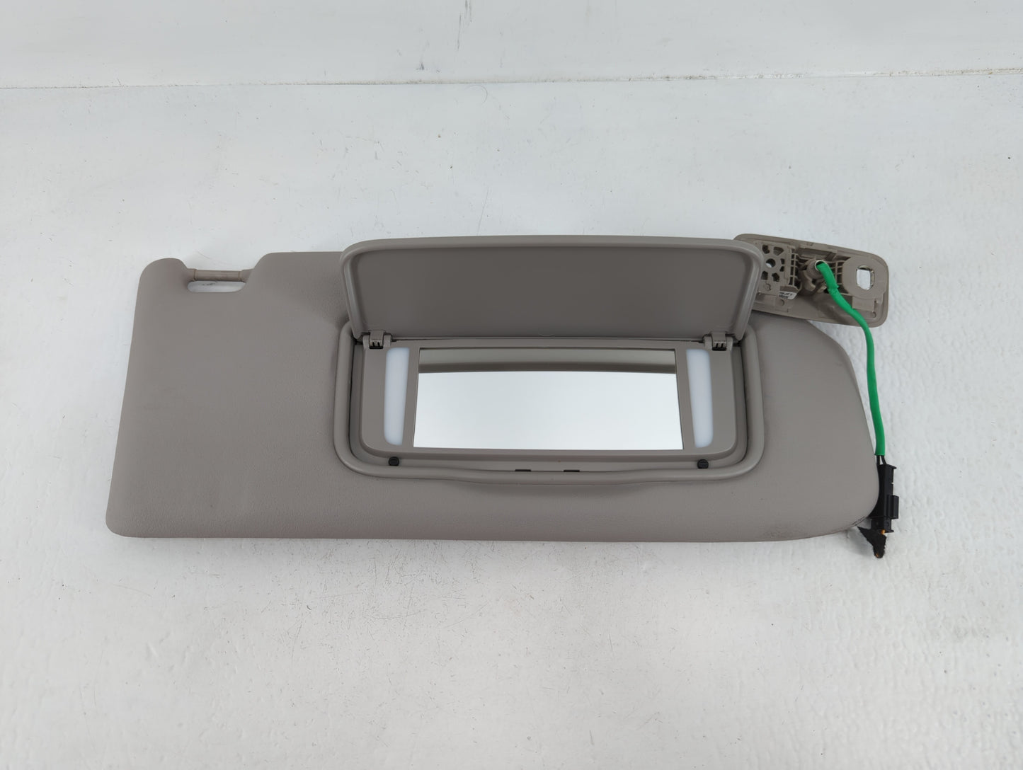 2011 Volvo V40 Sun Visor Shade Replacement Passenger Right Mirror Fits Fits 2007 2008 2009 2010 OEM Used Auto Parts - Oemuse