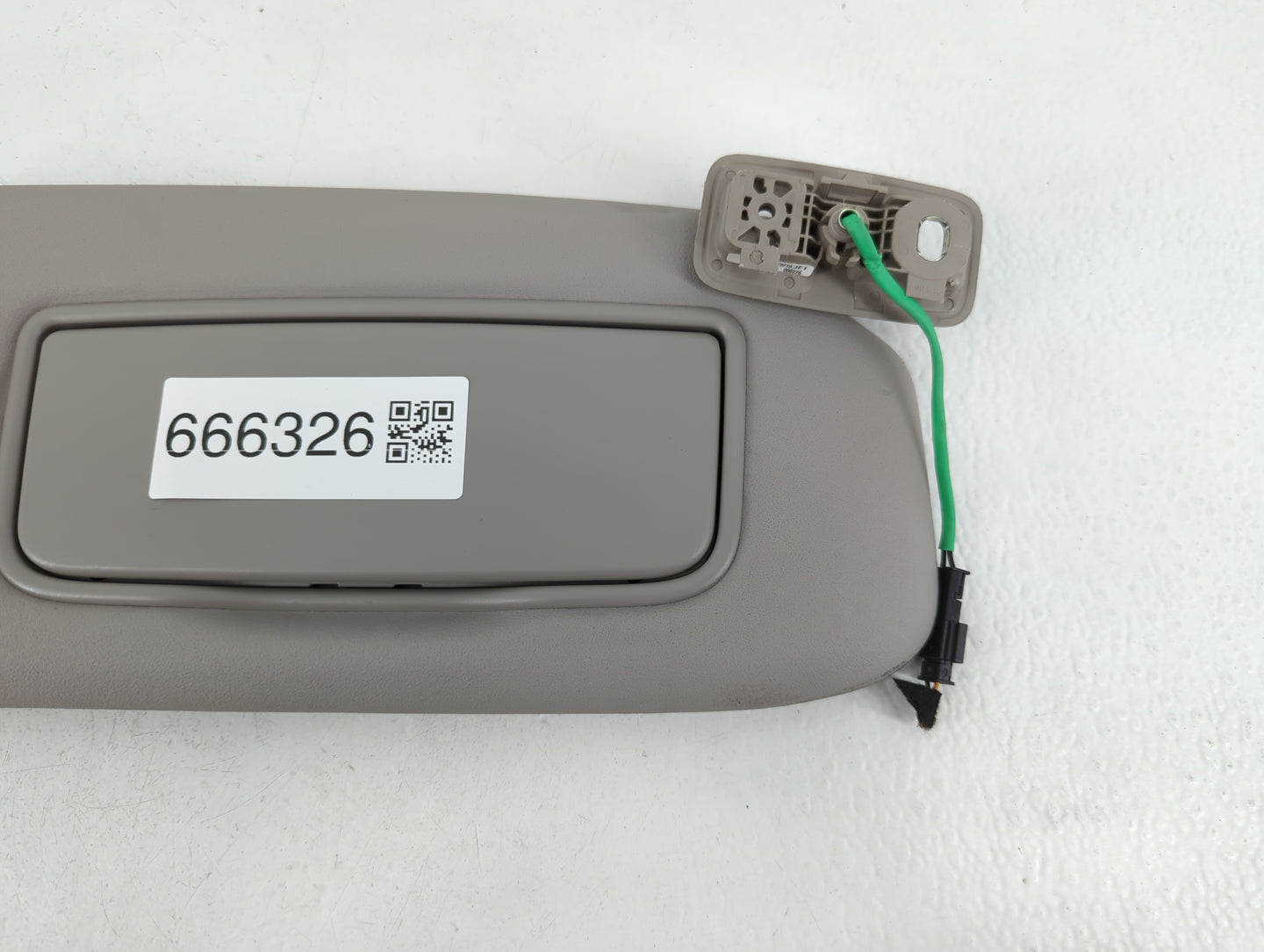 2011 Volvo V40 Sun Visor Shade Replacement Passenger Right Mirror Fits Fits 2007 2008 2009 2010 OEM Used Auto Parts - Oemuse