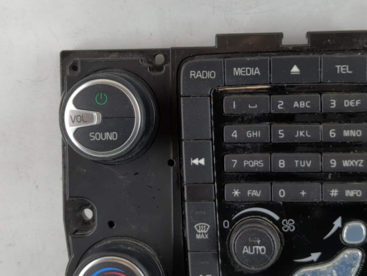 2011 Volvo V60 Climate Control Module Temperature AC/Heater Replacement P/N:M444310-0706 30795265 Fits OEM Used Auto Parts -