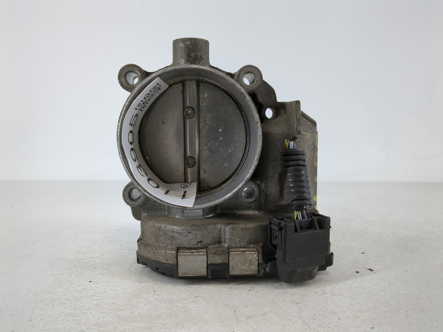 2011 Volvo V70 Throttle Body P/N:30711552 Fits Fits 2004 2005 2006 2007 2008 2009 2010 2012 2013 OEM Used Auto Parts - Oemus