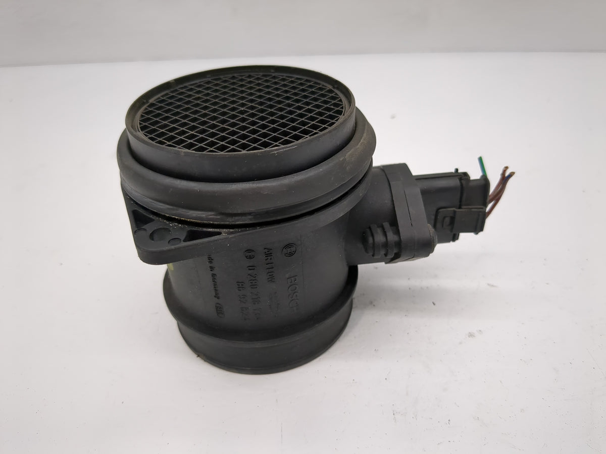 Volvo V70 Mass Air Flow Meter Maf Sensor 1104658 - Oemusedautoparts1.com