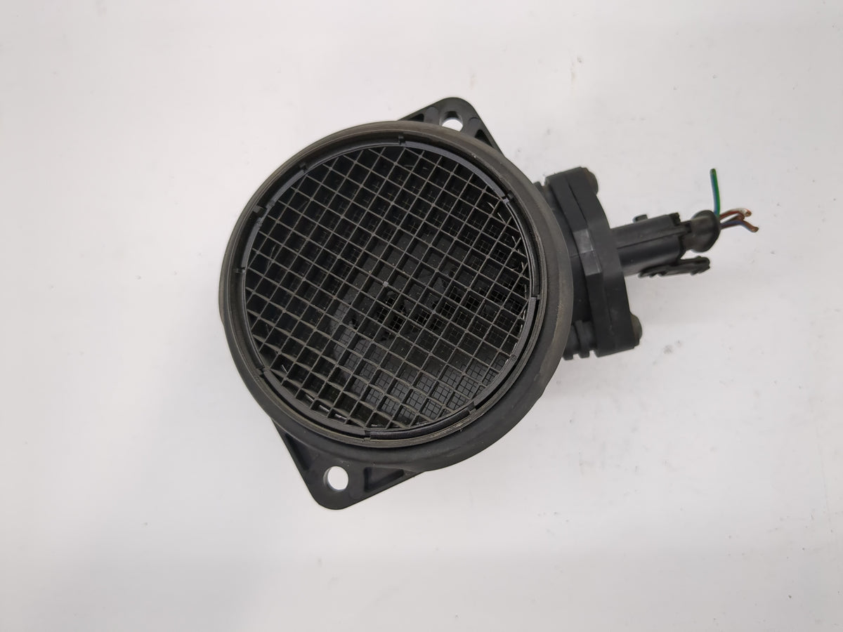 Volvo V70 Mass Air Flow Meter Maf Sensor 1104658 - Oemusedautoparts1.com