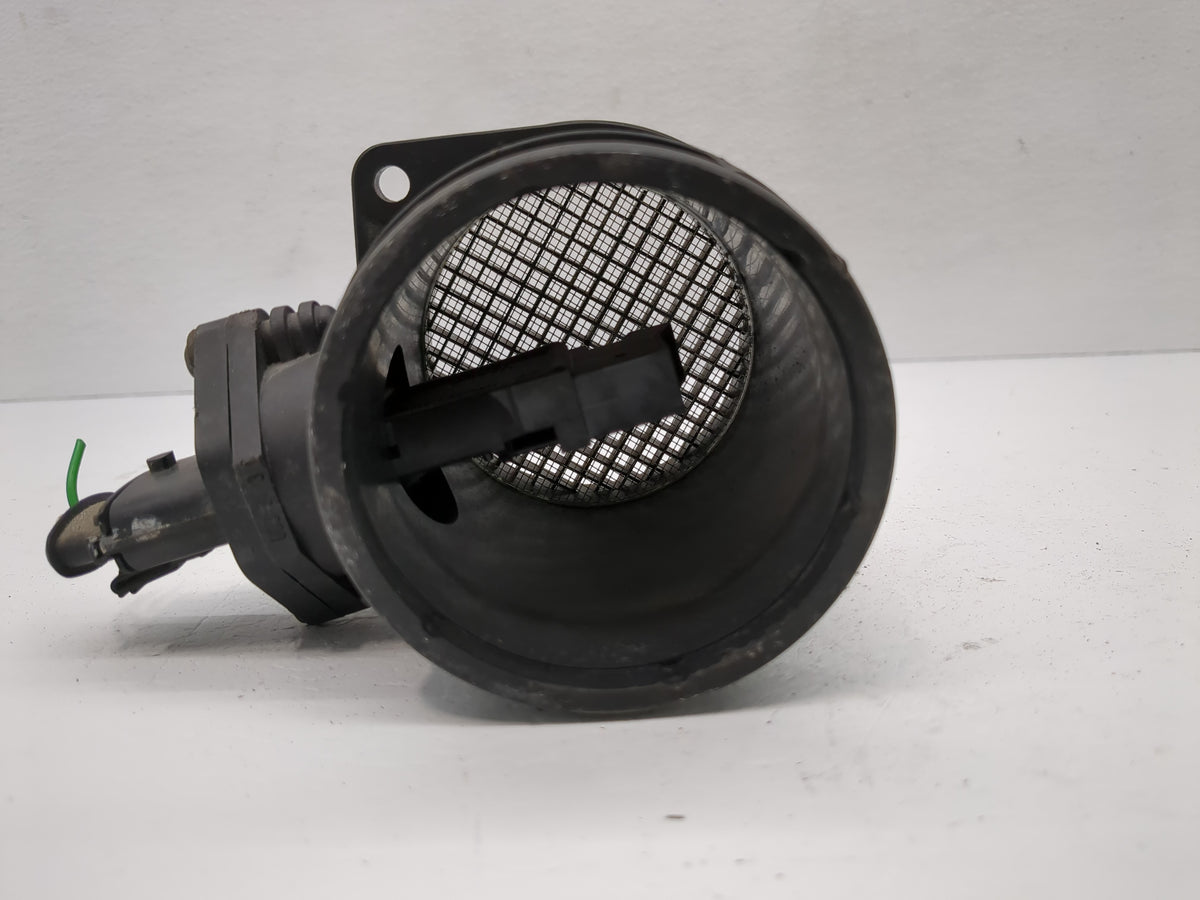 Volvo V70 Mass Air Flow Meter Maf Sensor 1104658 - Oemusedautoparts1.com
