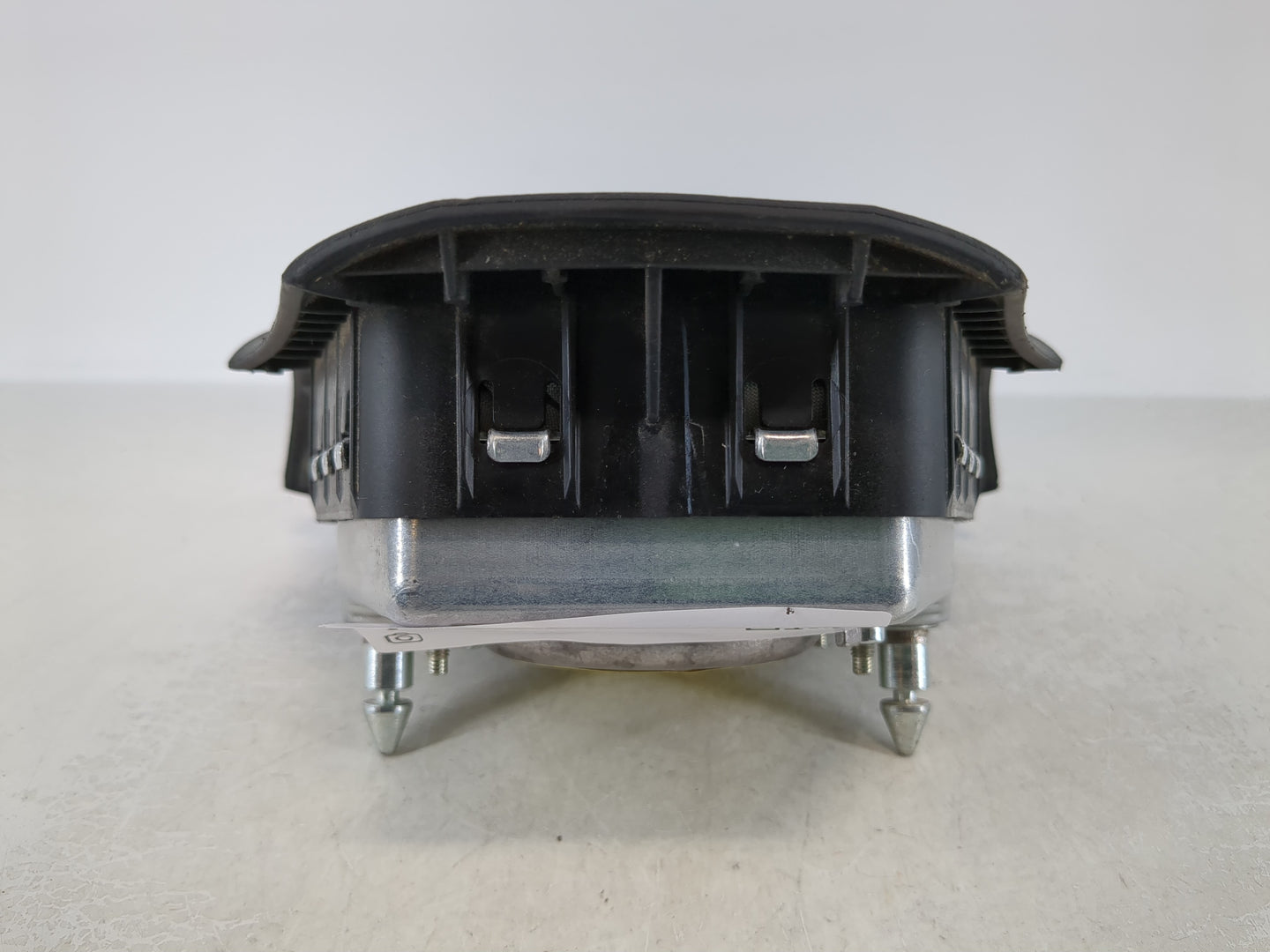 2010 Volvo V70 Air Bag Driver Left Steering Wheel Mounted Fits Fits 2008 2009 2011 OEM Used Auto Parts - Oemusedautoparts1.c
