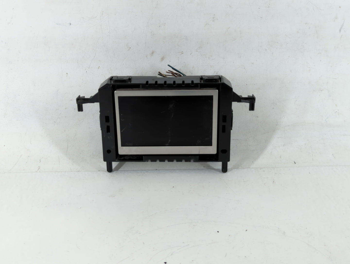 Volvo Xc60 Information Display Screen 737257 - Oemusedautoparts1.com