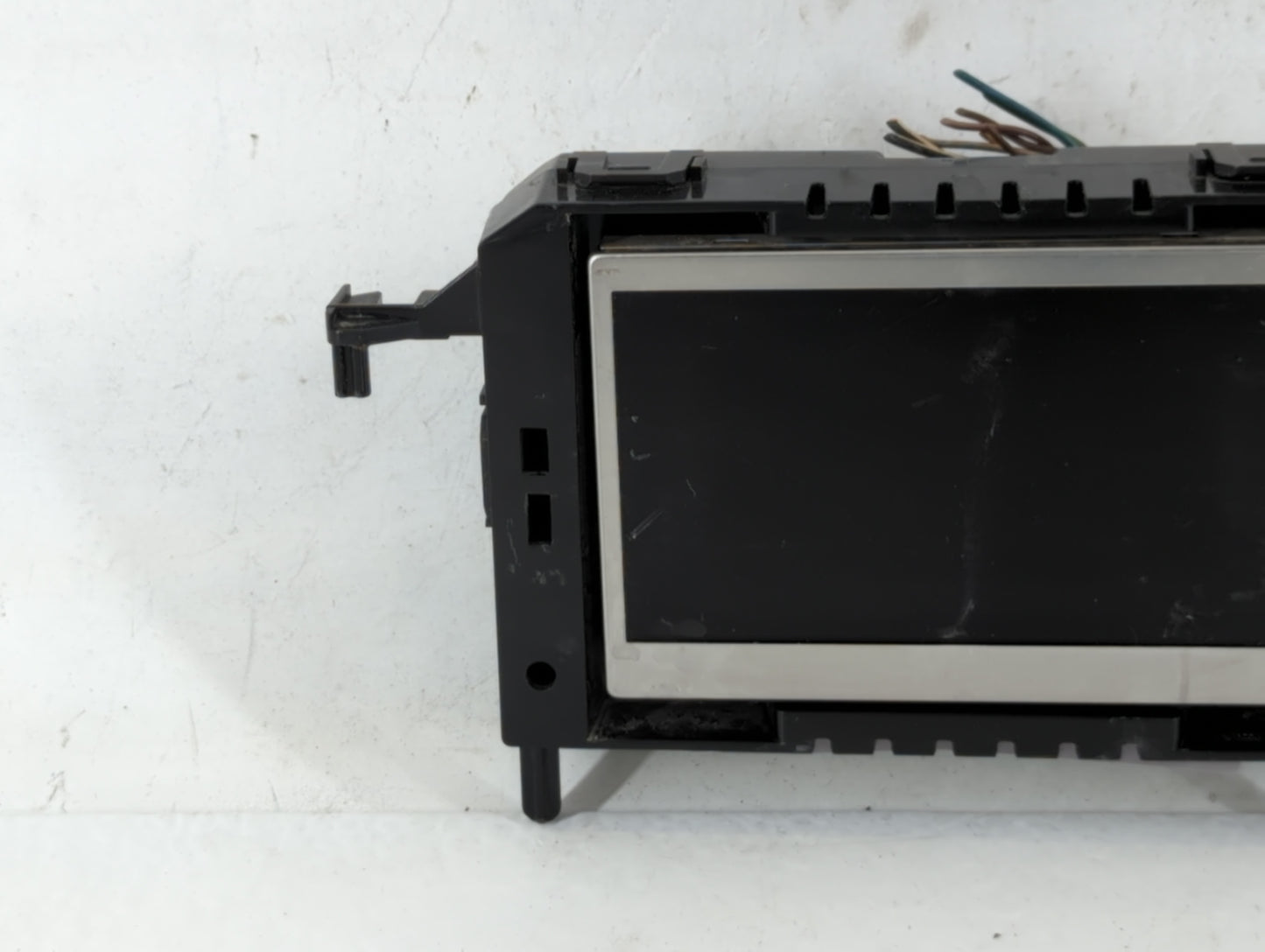 Volvo Xc60 Information Display Screen 737257 - Oemusedautoparts1.com