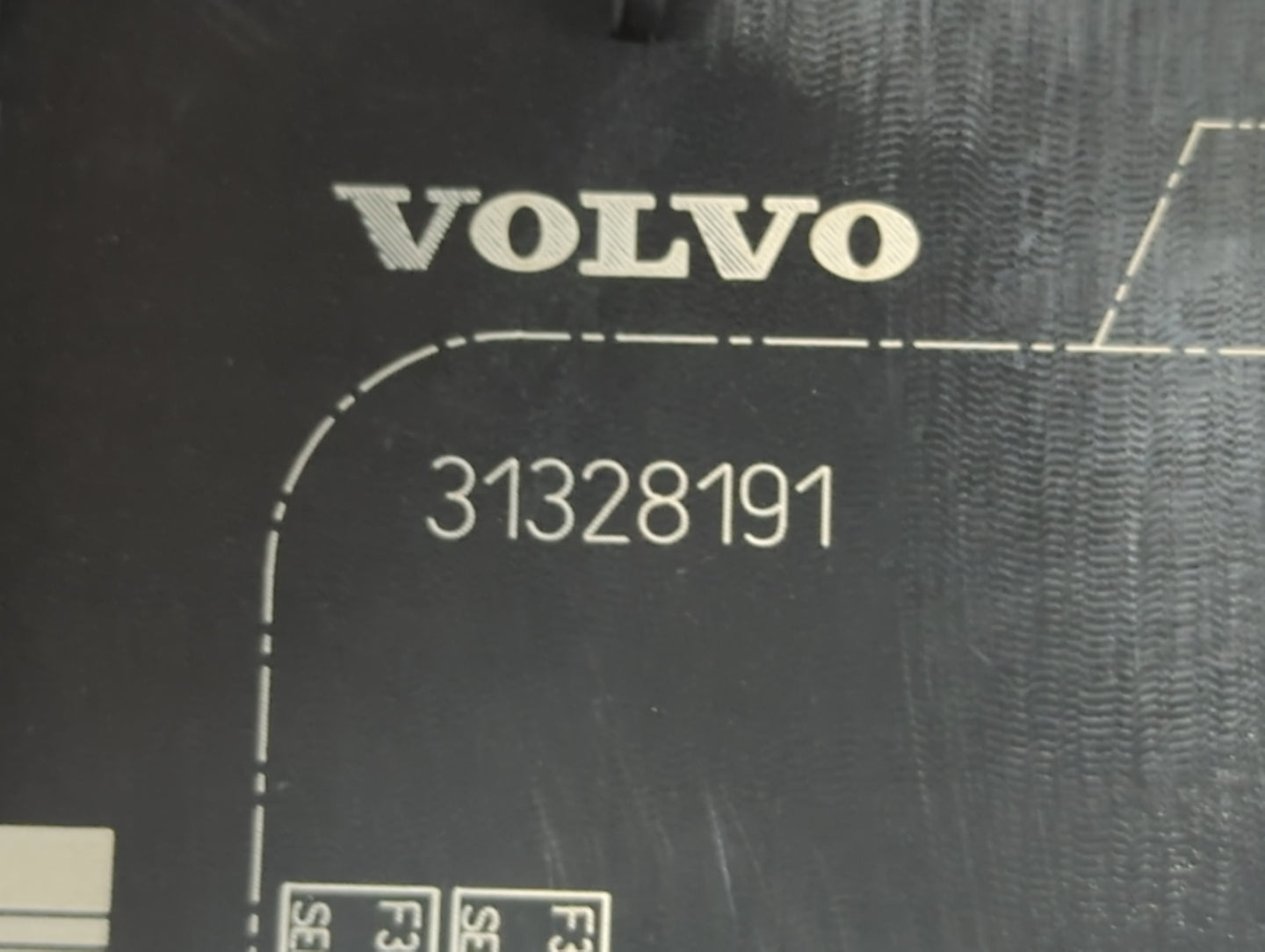 2011 Volvo Xc60 Fusebox Fuse Box Panel Relay Module P/N:31328191 Fits Fits 2005 2006 2007 2008 2009 2010 2012 2013 2014 OEM 