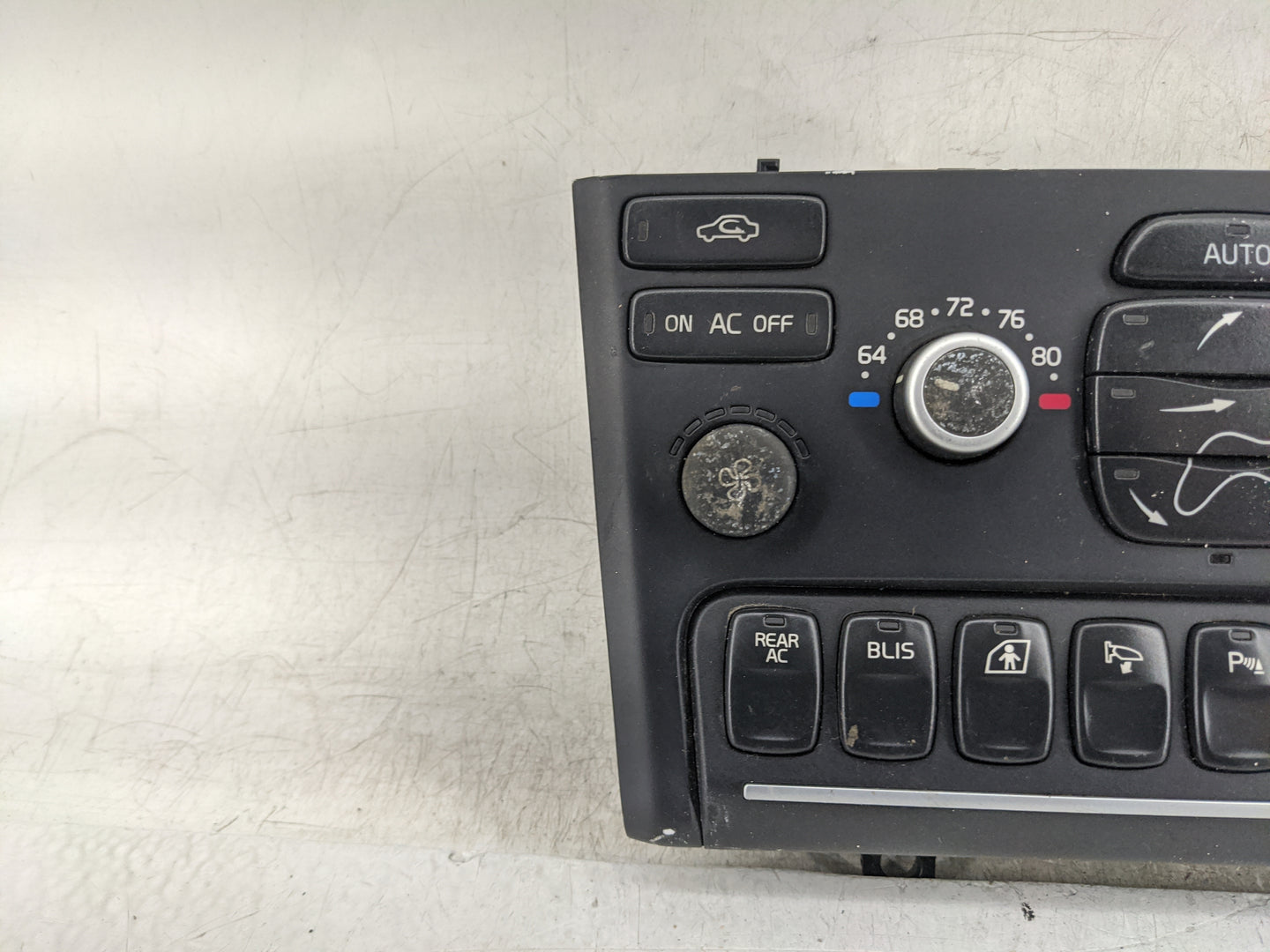 2003-2013 Volvo Xc90 Climate Control Module Temperature AC/Heater Replacement P/N:30782330 M634210-0003 Fits OEM Used Auto P