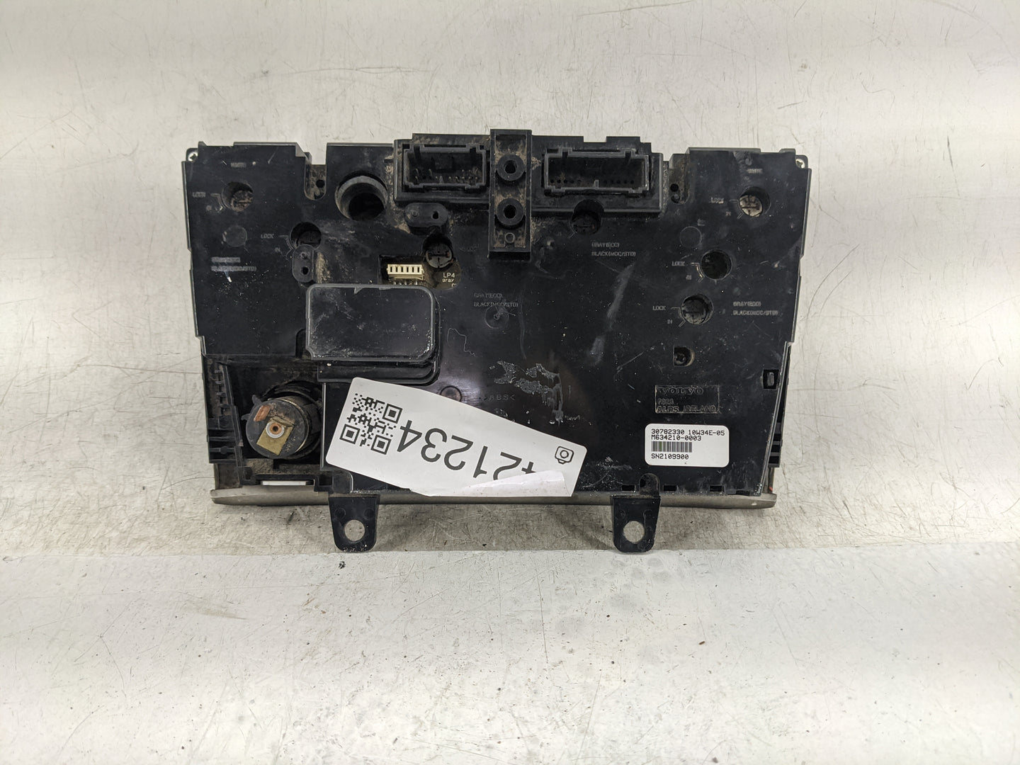 2003-2013 Volvo Xc90 Climate Control Module Temperature AC/Heater Replacement P/N:30782330 M634210-0003 Fits OEM Used Auto P