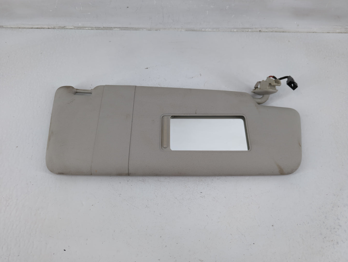 2012-2020 Volkswagen Passat Sun Visor Shade Replacement Passenger Right Mirror Fits OEM Used Auto Parts - Oemusedautoparts1.