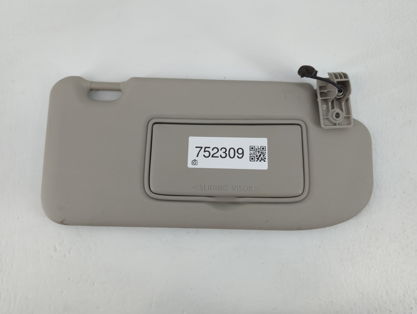 2017-2018 Nissan Qashqai Sun Visor Shade Replacement Passenger Right Mirror Fits Fits 2017 2018 OEM Used Auto Parts - Oemuse