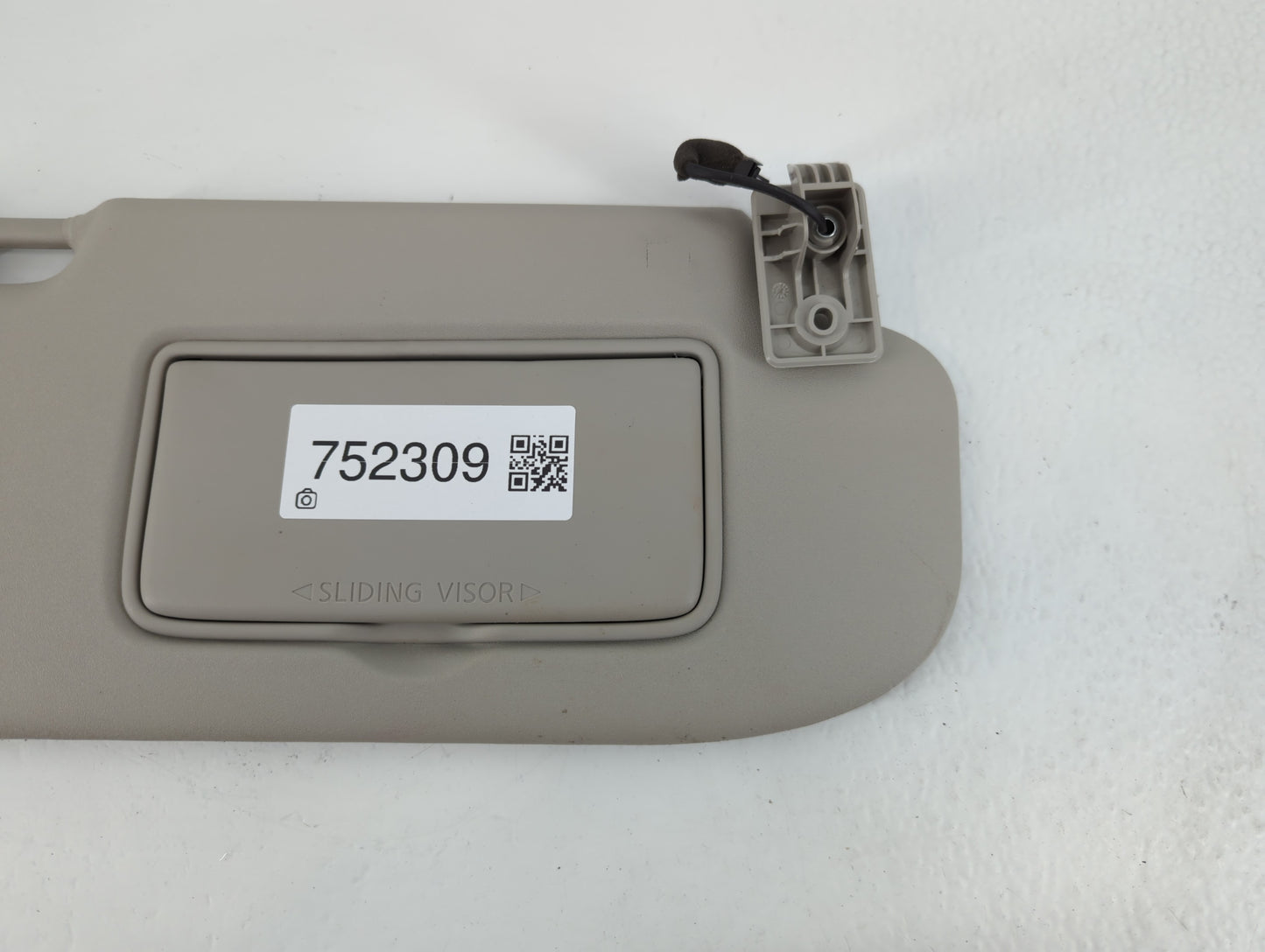 2017-2018 Nissan Qashqai Sun Visor Shade Replacement Passenger Right Mirror Fits Fits 2017 2018 OEM Used Auto Parts - Oemuse