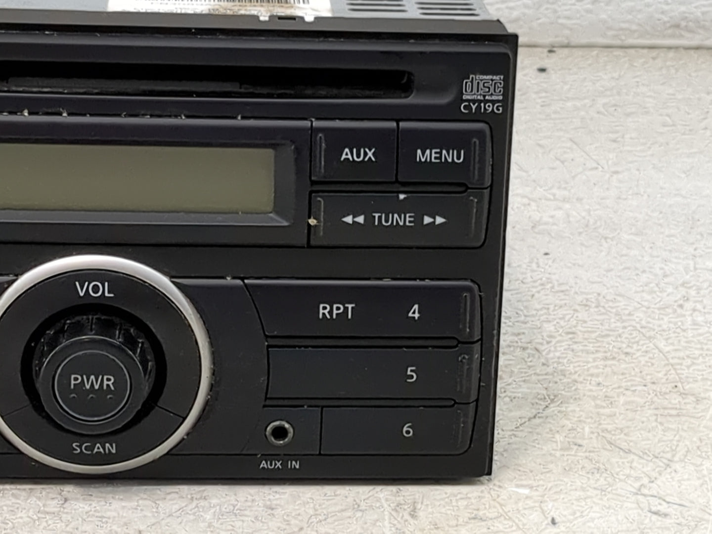 2012 Versa Radio AM FM Cd Player Receiver Replacement Fits Fits 2013 2014 OEM Used Auto Parts - Oemusedautoparts1.com