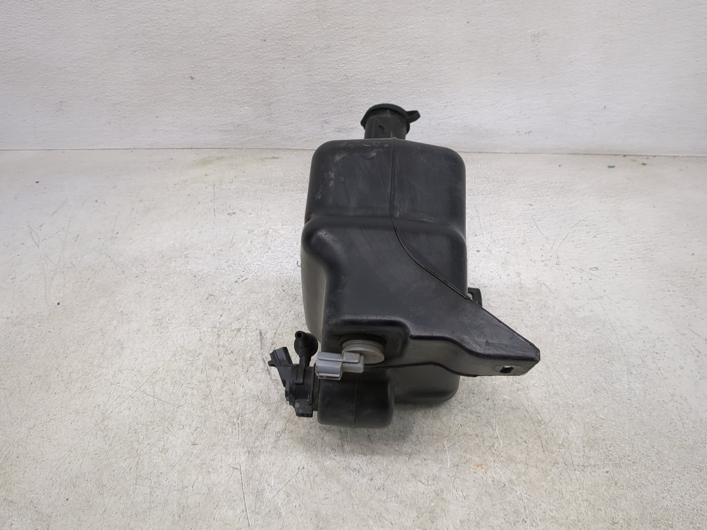 2010-2013 Acura Mdx Windshield Washer Fluid Reservoir Bottle Oem - Oemusedautoparts1.com