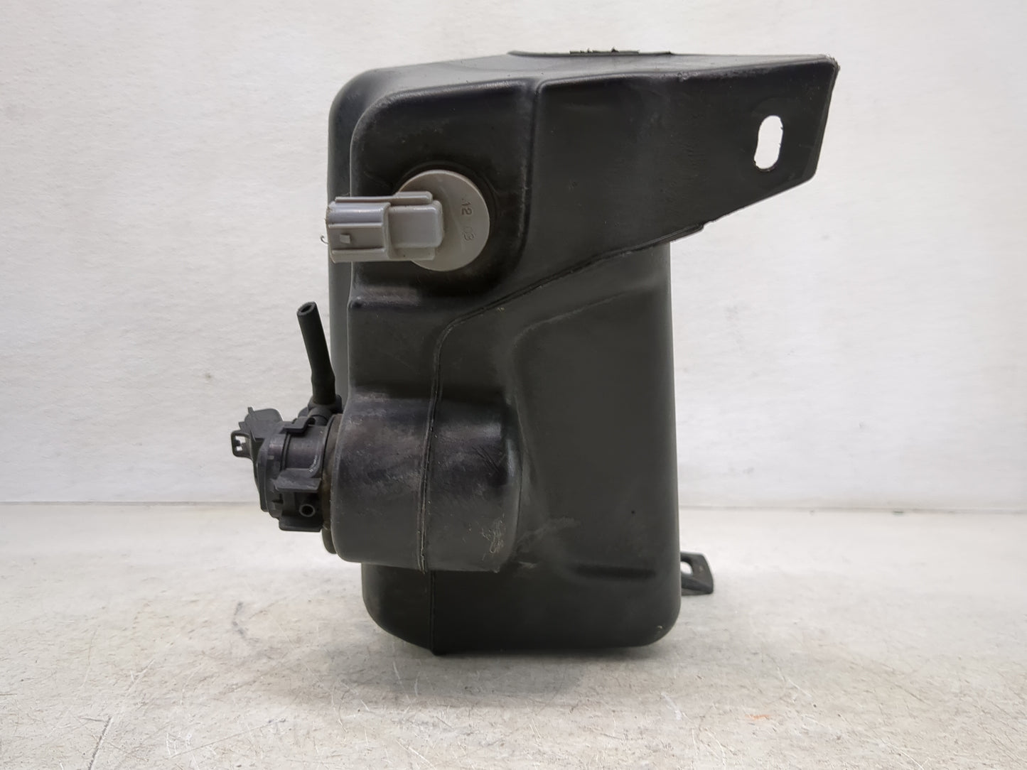 2010-2013 Acura Mdx Windshield Washer Fluid Reservoir Bottle Oem - Oemusedautoparts1.com