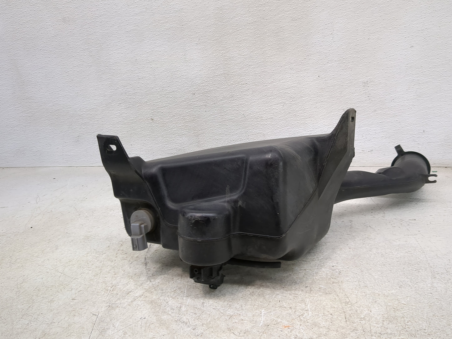 2010-2013 Acura Mdx Windshield Washer Fluid Reservoir Bottle Oem - Oemusedautoparts1.com