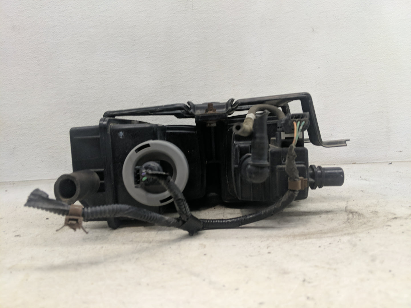 2012 Acura Mdx Fuel Vapor Charcoal Canister - Oemusedautoparts1.com