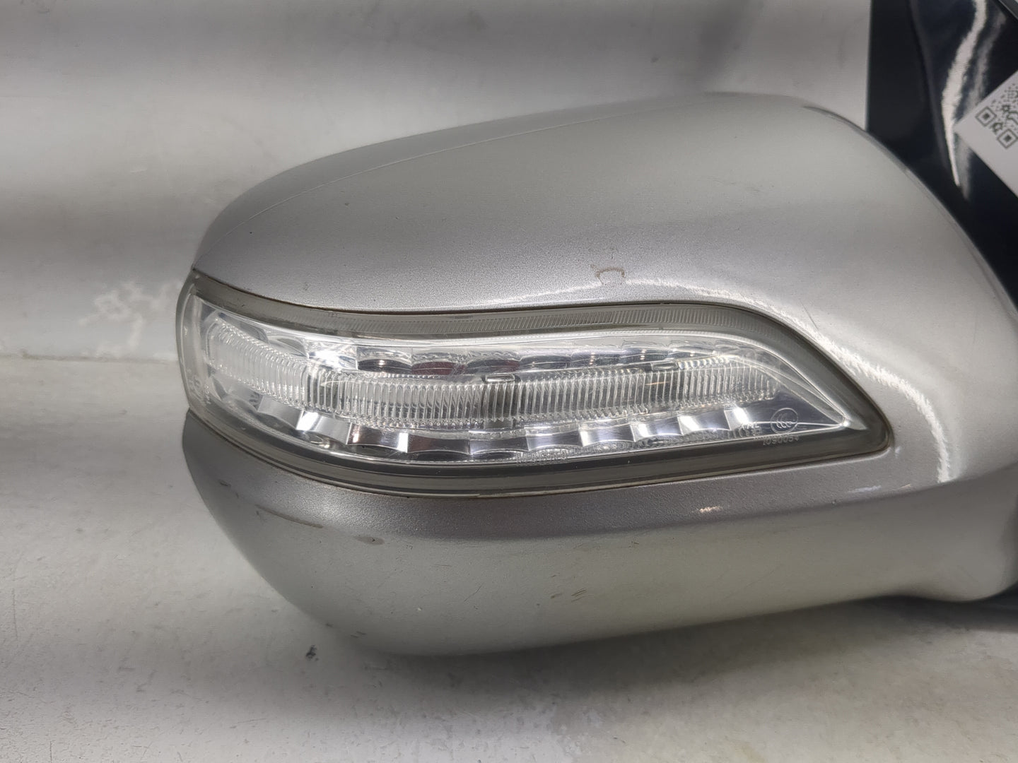 2010-2013 Acura Mdx Passenger Side View Mirror - Right Door Mirror OEM Used - Oemusedautoparts1.com