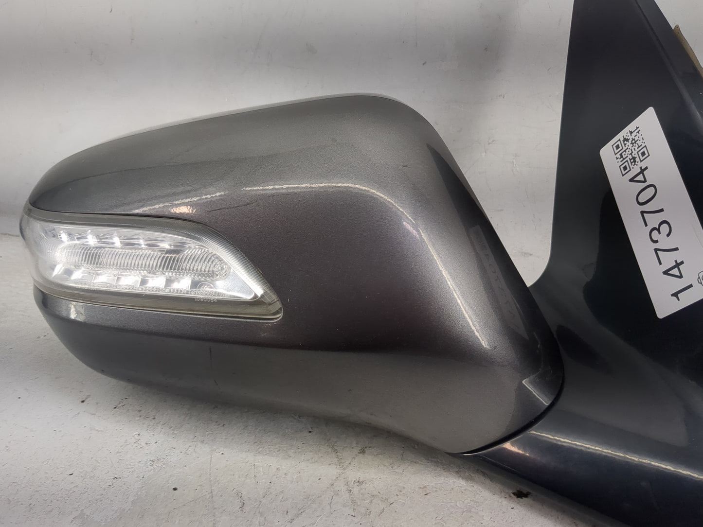 2010-2013 Acura Mdx Passenger Side View Mirror - Right Door Mirror OEM Used - Oemusedautoparts1.com