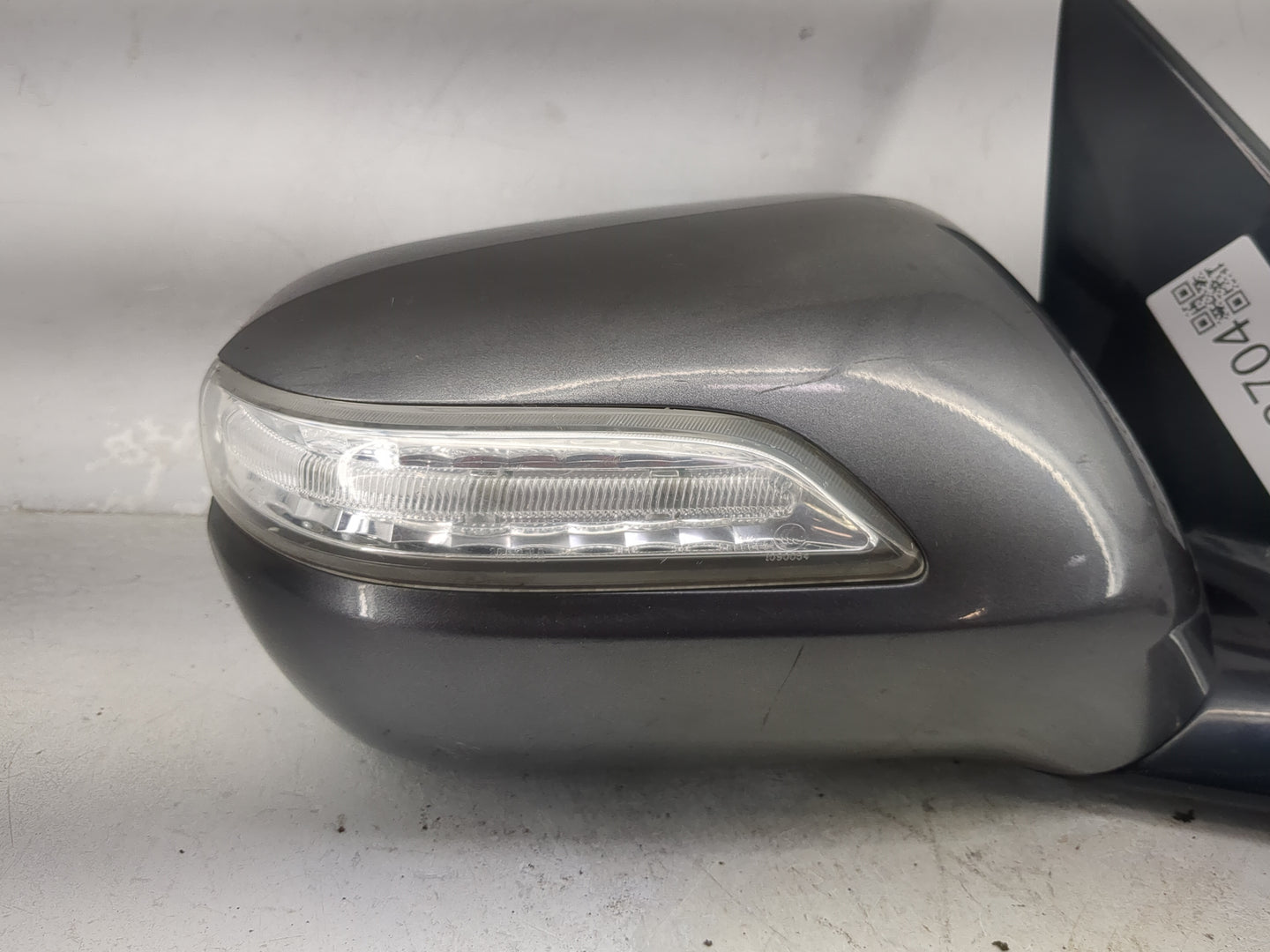 2010-2013 Acura Mdx Passenger Side View Mirror - Right Door Mirror OEM Used - Oemusedautoparts1.com