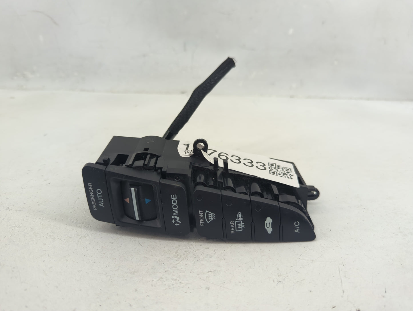 2009-2014 Acura Tl Climate Control Module Temperature AC/Heater Replacement P/N:79630TK4A420M1 Fits OEM Used Auto Parts - Oe