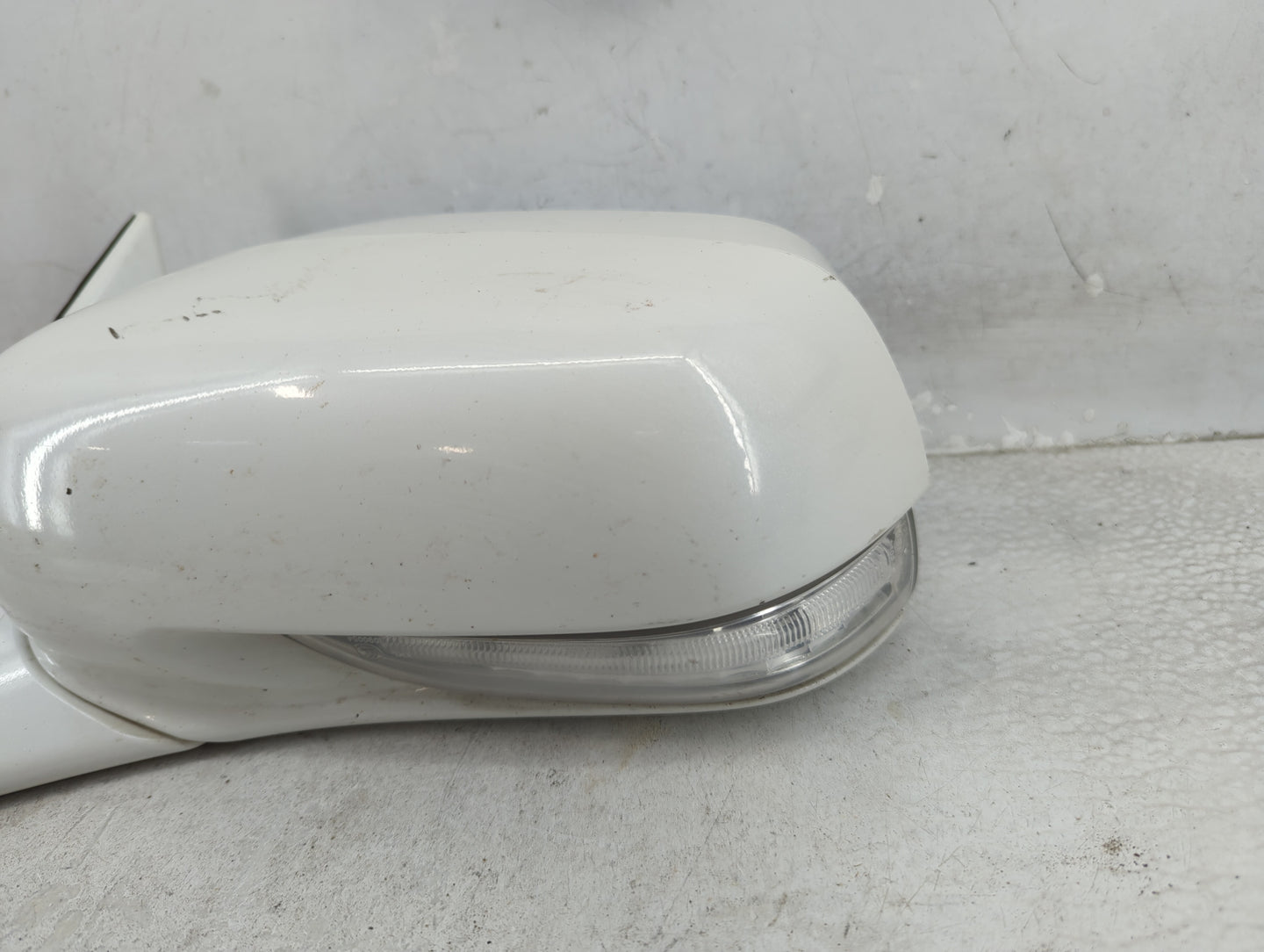 2009-2014 Acura Tl Driver Side View Mirror - Left Door Mirror OEM Used - Oemusedautoparts1.com