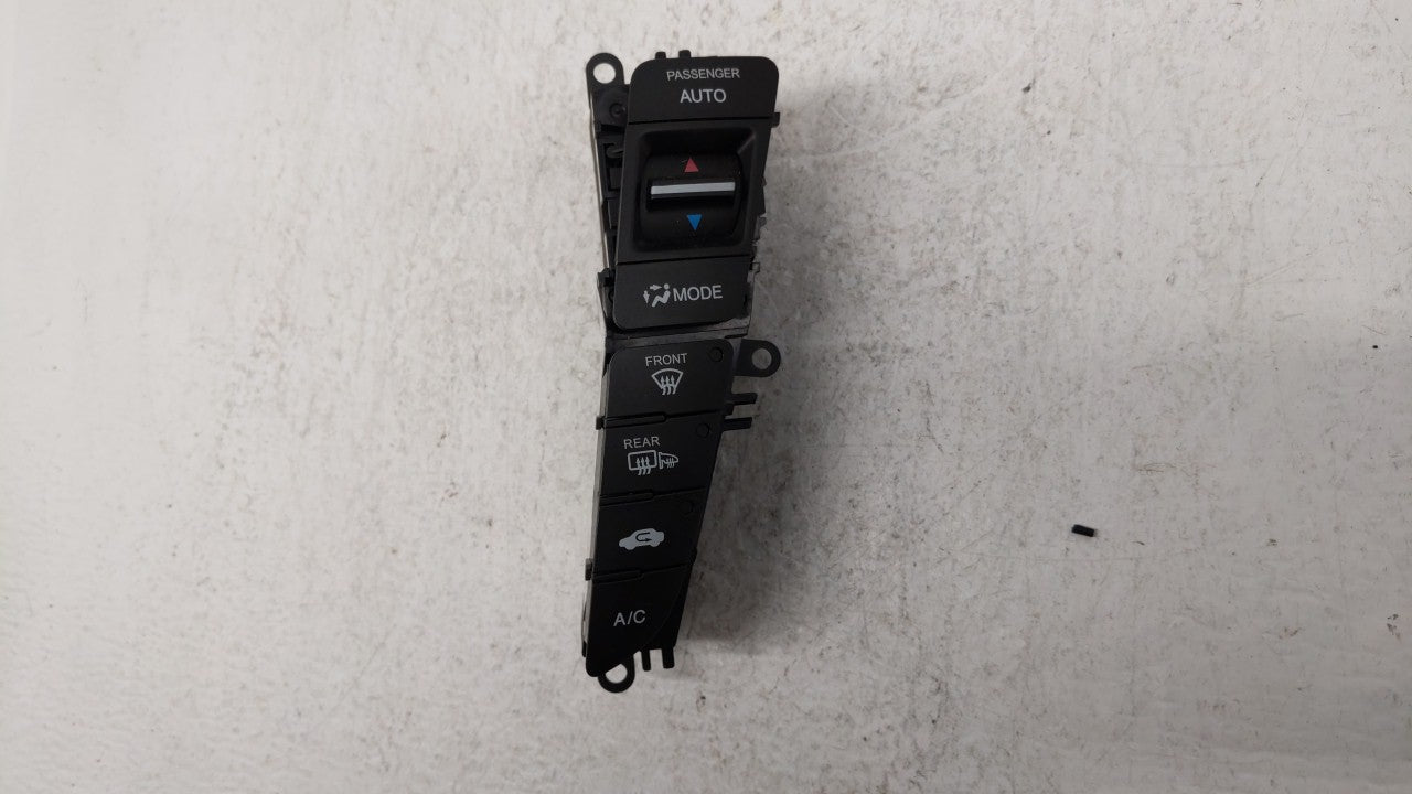 2009-2014 Acura Tl Climate Control Module Temperature AC/Heater Replacement P/N:79630TK4A420M1 Fits OEM Used Auto Parts - Oe