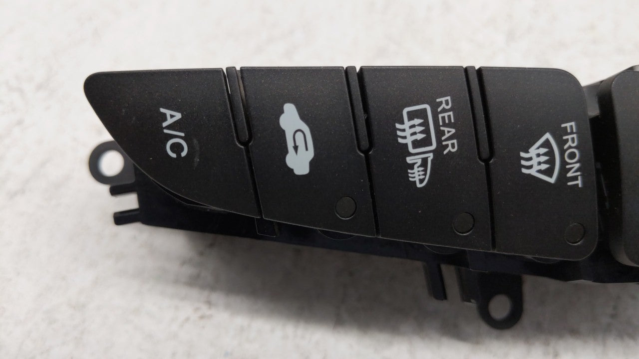 2009-2014 Acura Tl Climate Control Module Temperature AC/Heater Replacement P/N:79630TK4A420M1 Fits OEM Used Auto Parts - Oe